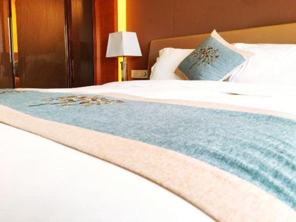 Howard Johnson By Wyndham Sunshine Plaza Нінбо Екстер'єр фото
